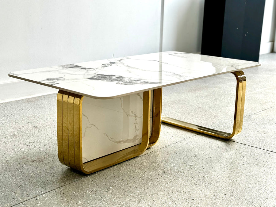 Bella coffee table